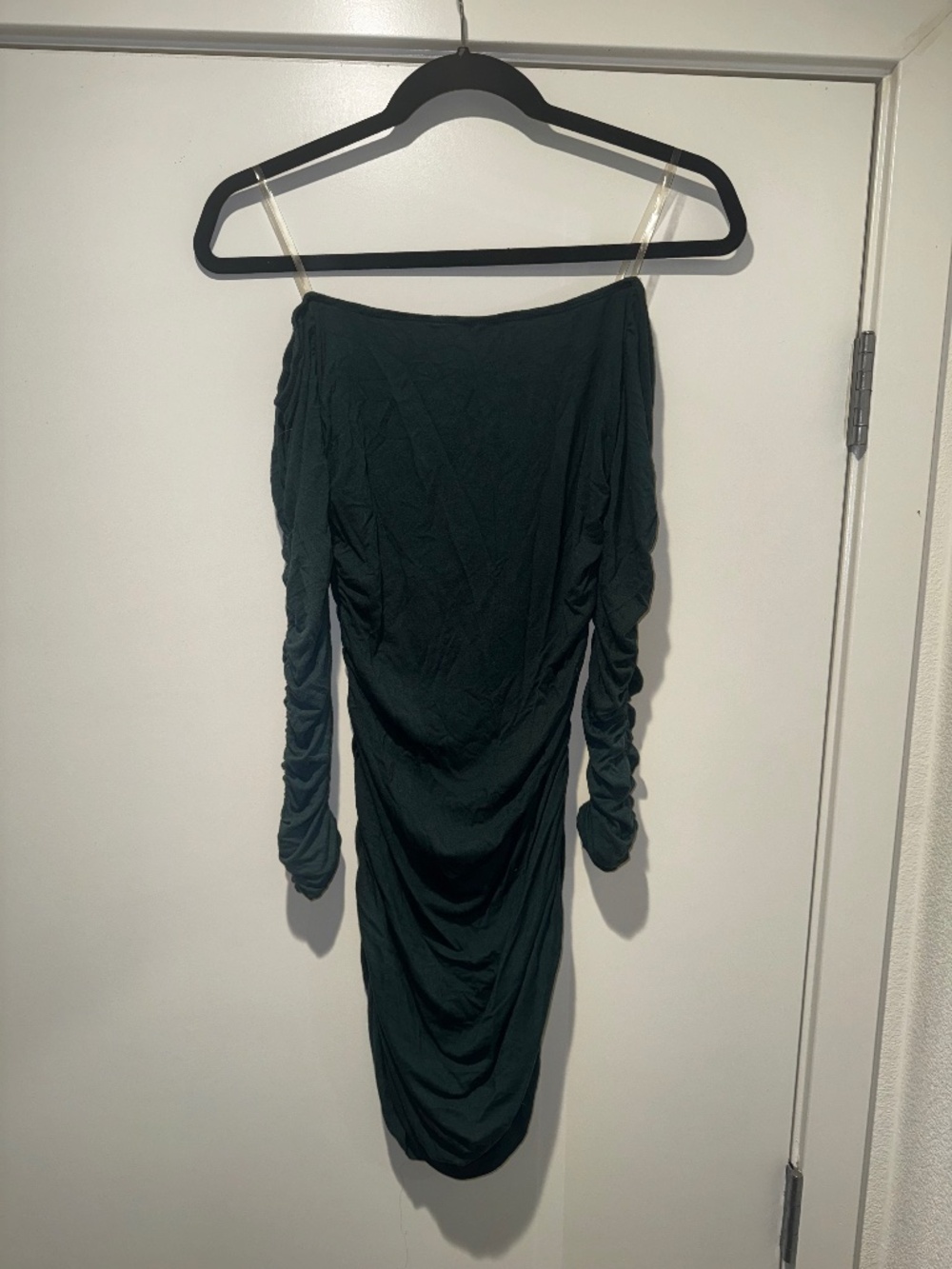 Green bodycon dress